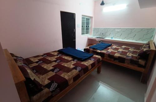 Tiruvannamalai Cabin | Ganesh room's