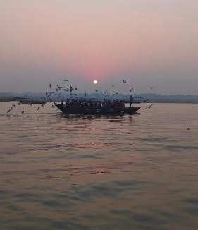 Varanasi Boat Rental | GANGA PUTRA BoAt SERVICE