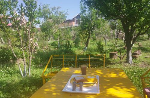 Bhuntar House | Gazing Moon Homestay
