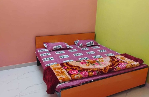 Faizabad House | Geeta Teerth Guest House