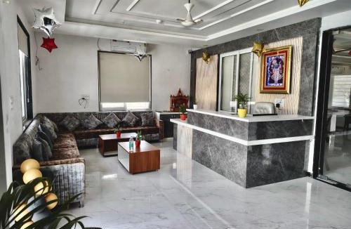 Udaipur District Hotel | Geetanjali hotel and resort