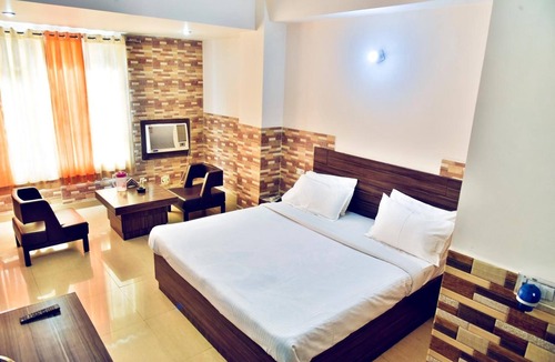 Jammu Hotel | Ginger Jammu , Bari Bramhana