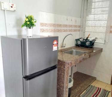 Taman Tanjung Apartment | Glory Beach Resort Beach View
