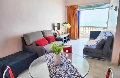 Gelam Apartment | Glory Beach Resort PD, Fully Air Con Sea View Suite PortDickson