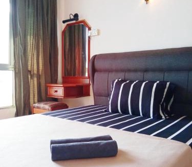 Taman Tanjung Apartment | Glory Beach Resort PriVate PentHouse