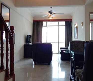 Taman Tanjung Apartment | Glory Beach Resort PriVate PentHouse