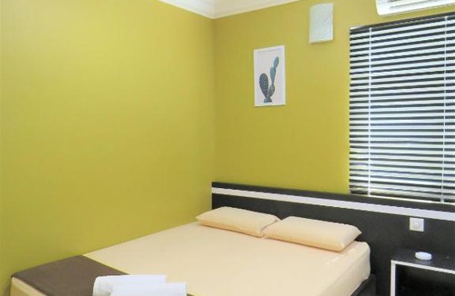 Kampung Pokok Asam Hotel | Gm Motel