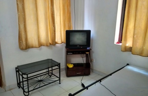 Kudal Apartment | Goa, Siolim, spacious 2 bedroom Apartment, front + rear balconies
