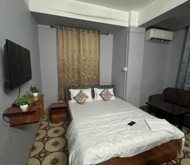 Gauhati Apartment | Golden Lily Homestey