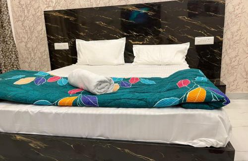 Greater Noida Apartment | Golden palace studio