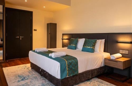 Kampung Rawa Hotel | Golden Palm Tree Suite, Sepang, Malaysia