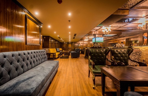 Park Street Hotel | Golden Parkk
