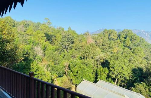 Smanora Range Hotel | Golden Petal Resort