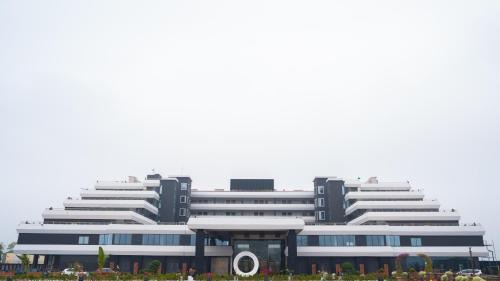 Sanwer Hotel | Golden Yug by Sandesh Sharda