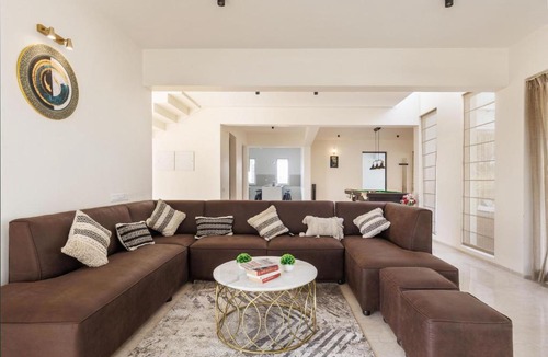 Anekal Villa | Golfers Arena Jacuzzi BBQ 40min HSR E-city