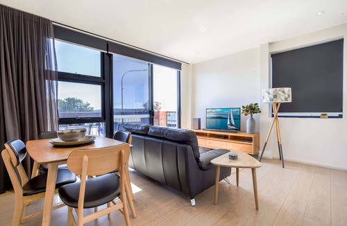 Batemans Bay Apartment | Gorgeous 2-bed Bridgeview Apartments Near River