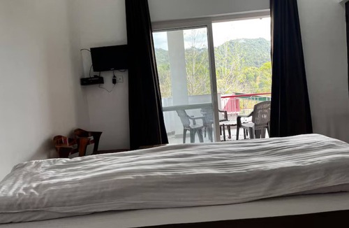Gopalpur Hotel | Goroomgo Bagora Heights Palampur
