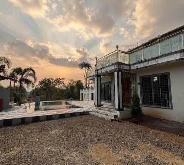 Vada Villa | Govardhan Green Farm