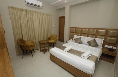 Chennai Hotel | Grand Courtyard Business Hotel, Saligramam