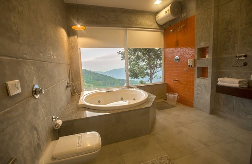 Yercaud Hotel | Grand Palace Hotel & Spa