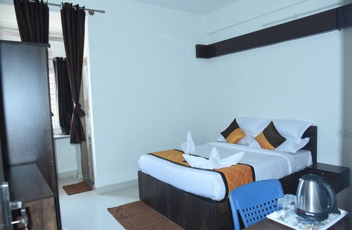 Electronics City Hotel | Grand view hotel