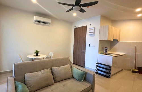 Downtown Kota Kinabalu Apartment | GrandVue Suites The Shore Kota Kinabalu