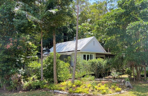 Grassy Head House | Grassy Head Schoolhouse: Secluded Cottage By the Sea