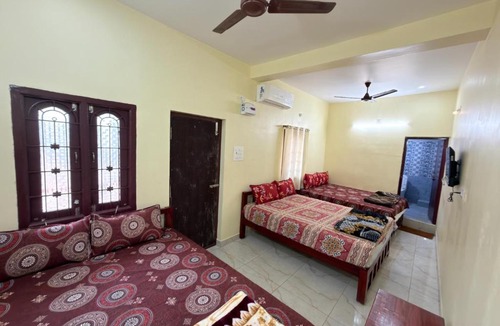 Moratandi Hotel | Gravity Groups VVJ - Jipmer Sangamithra
