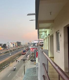 Moratandi Hotel | Gravity Groups AARA Residency - Near Jipmer Sangamithra