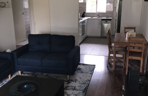 Walkerville Apartment | GREAT/SPACIOUS TWO BEDROOM GROUND FLOOR UNIT ONLY 5 MINUTES FROM THE CITY!