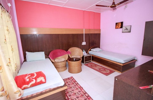 Samaguri Hotel | Green Ashiyana Palace