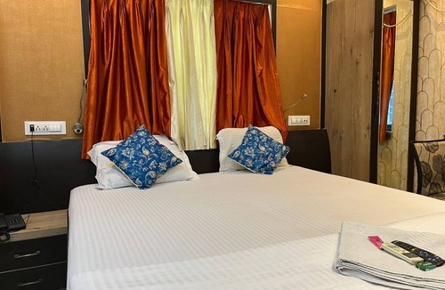 Kolkata Hotel | Green Leaf Regency