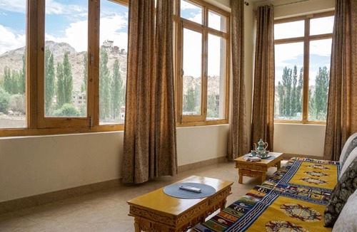 Leh Hotel | Green View Guest House