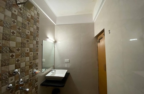 Sainagar Hotel | Greenfield View