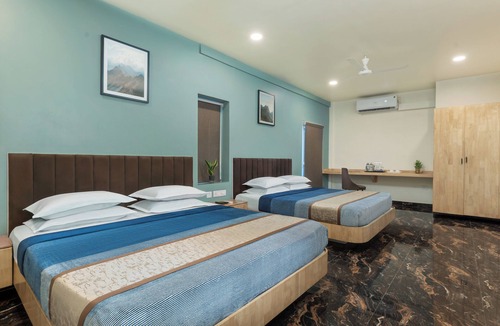 Periamet Hotel | Greens Estate