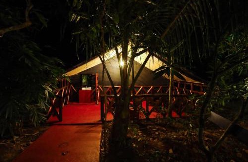 Kalloor Villa | Greens Tree House & Wood House