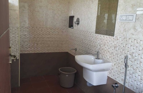 Poothurai Hotel | Greenway Retreat Resort