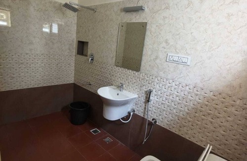 Poothurai Hotel | Greenway Retreat Resort