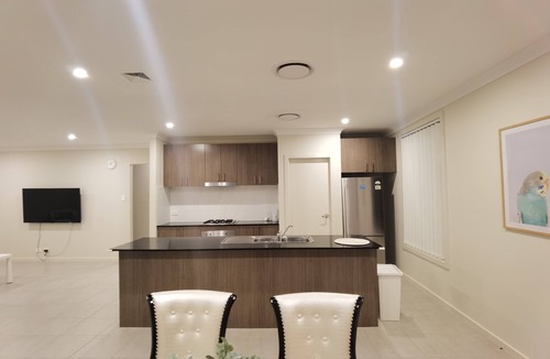 Gregory Hills House | Gregory Hills Spacious & convenient Home