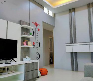 Kampung Mergong Indah House | Guesthouse Mergong Jaya l Town Area l Near by Lotus Mergong 8-10 Pax
