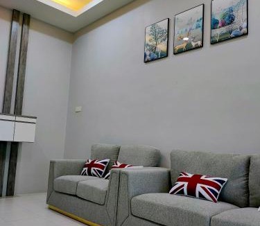 Kampung Mergong Indah House | Guesthouse Mergong Jaya l Town Area l Near by Lotus Mergong 8-10 Pax