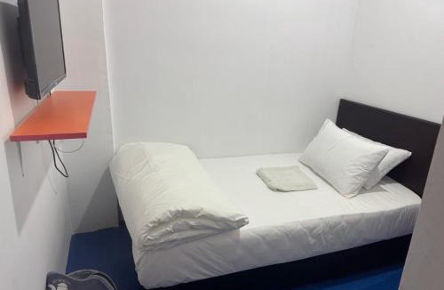 Taman Perling Hotel | H Budget Hotel