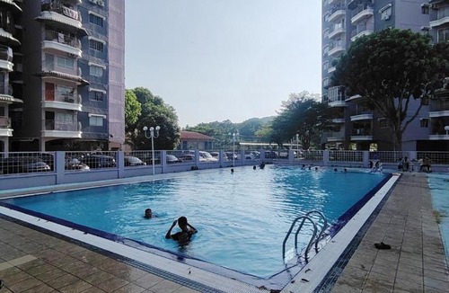 Bayan Lepas Apartment | Haiiraz Homestay