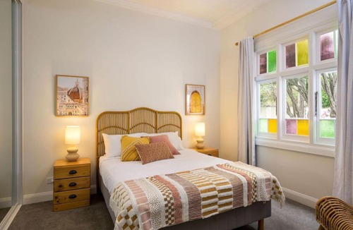 Hamilton House | Hamilton Hideaway