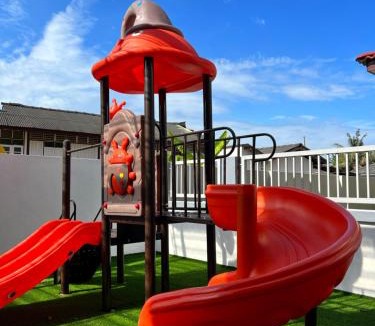 Gelam House | Happy 2 Homestay (28 pax) (swimming pool)