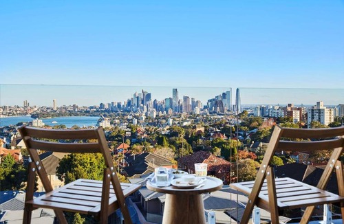 Cremorne Apartment | Harbour Bliss - Exquisite Design, Breathtaking Views
