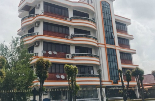 Luyang Hotel | Harrington Court