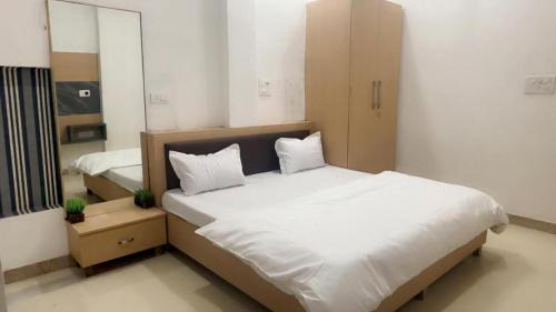 Ranjit Avenue House | Harshan Homestay Inn