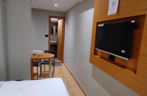 Sualkuchi Hotel | Hashtag Inn opposite Sarusajai Stadium