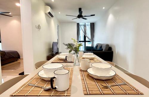 Ara Damansara Apartment | HD 1-8pax 2K1Q beds Ara Damansara near Subang Airport